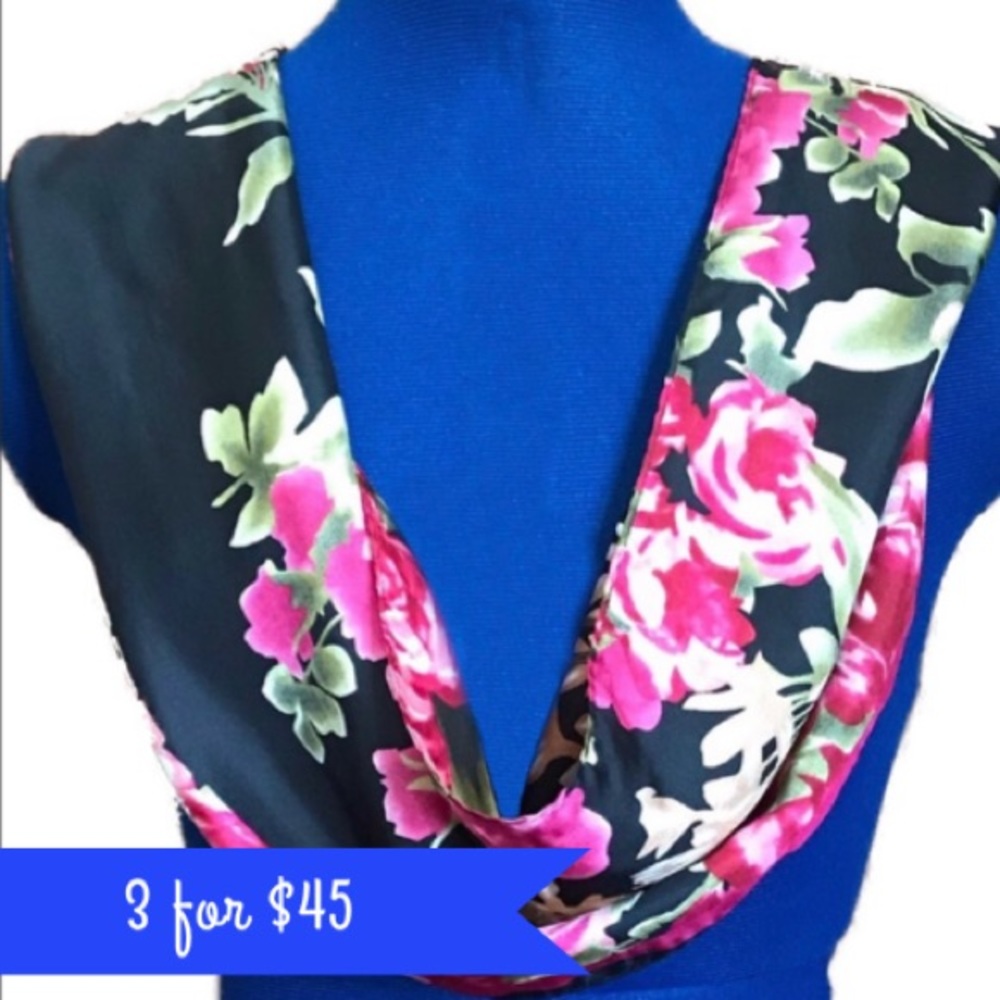 ππΈπΊπOscar de la Renta Floral Scarf ππΊπΈπ - Picture 1 of 8